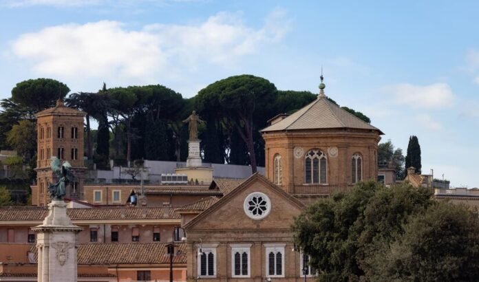 largest synagogues in italy